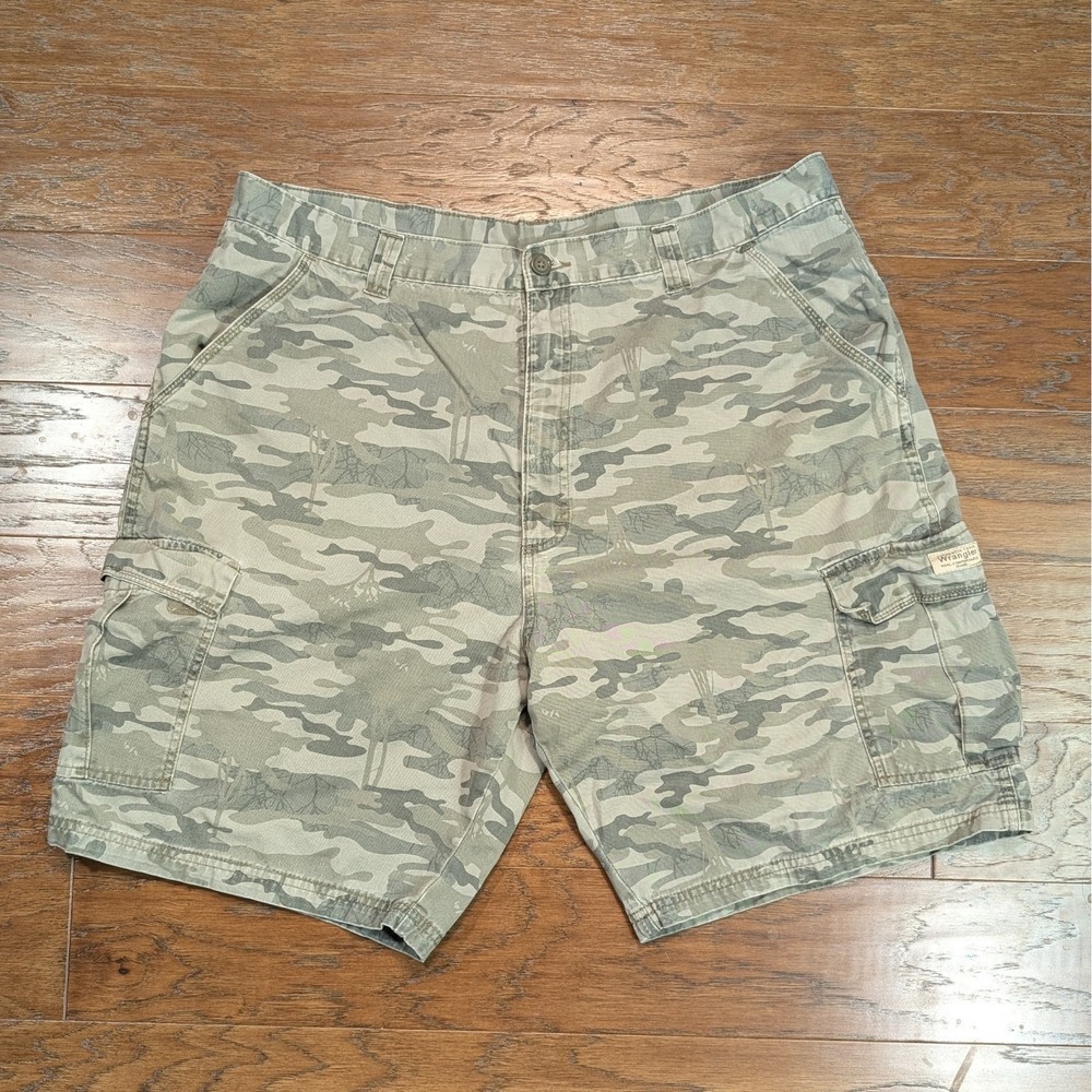 Wrangler Camo Relaxed Fit Cargo Shorts Mens 40 Regular Green Twill Military Army